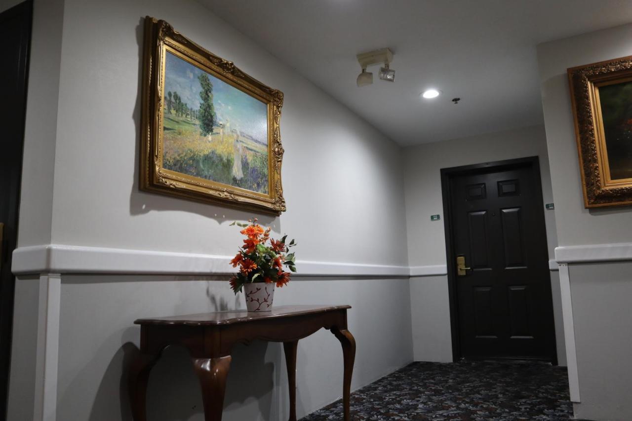 Ramada Limited Airport Tukwila Hotel Bagian luar foto