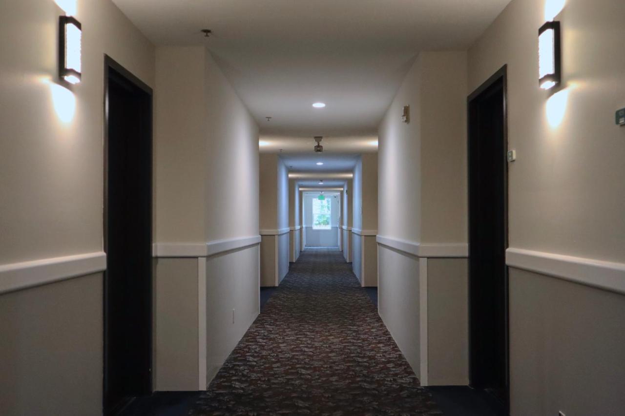 Ramada Limited Airport Tukwila Hotel Bagian luar foto