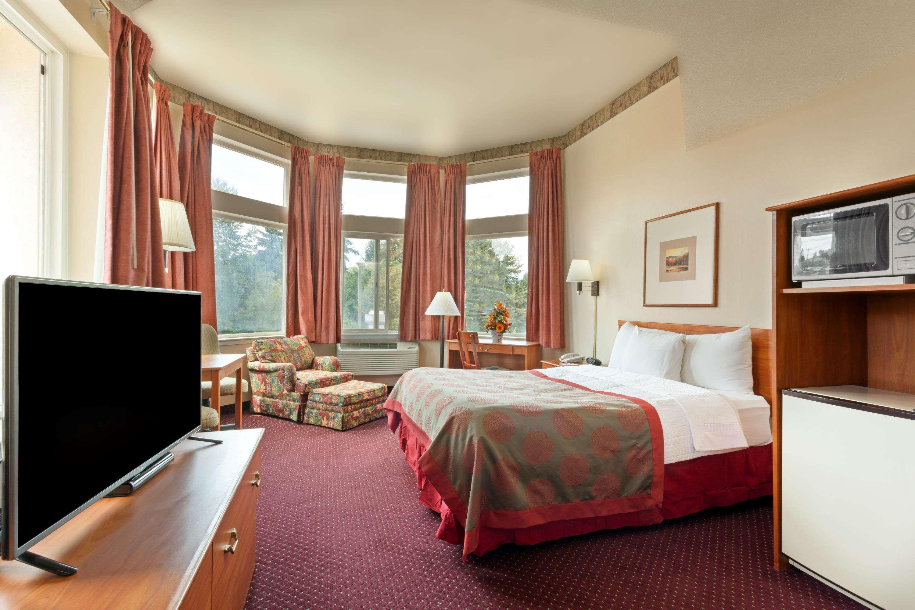 Ramada Limited Airport Tukwila Hotel Bagian luar foto