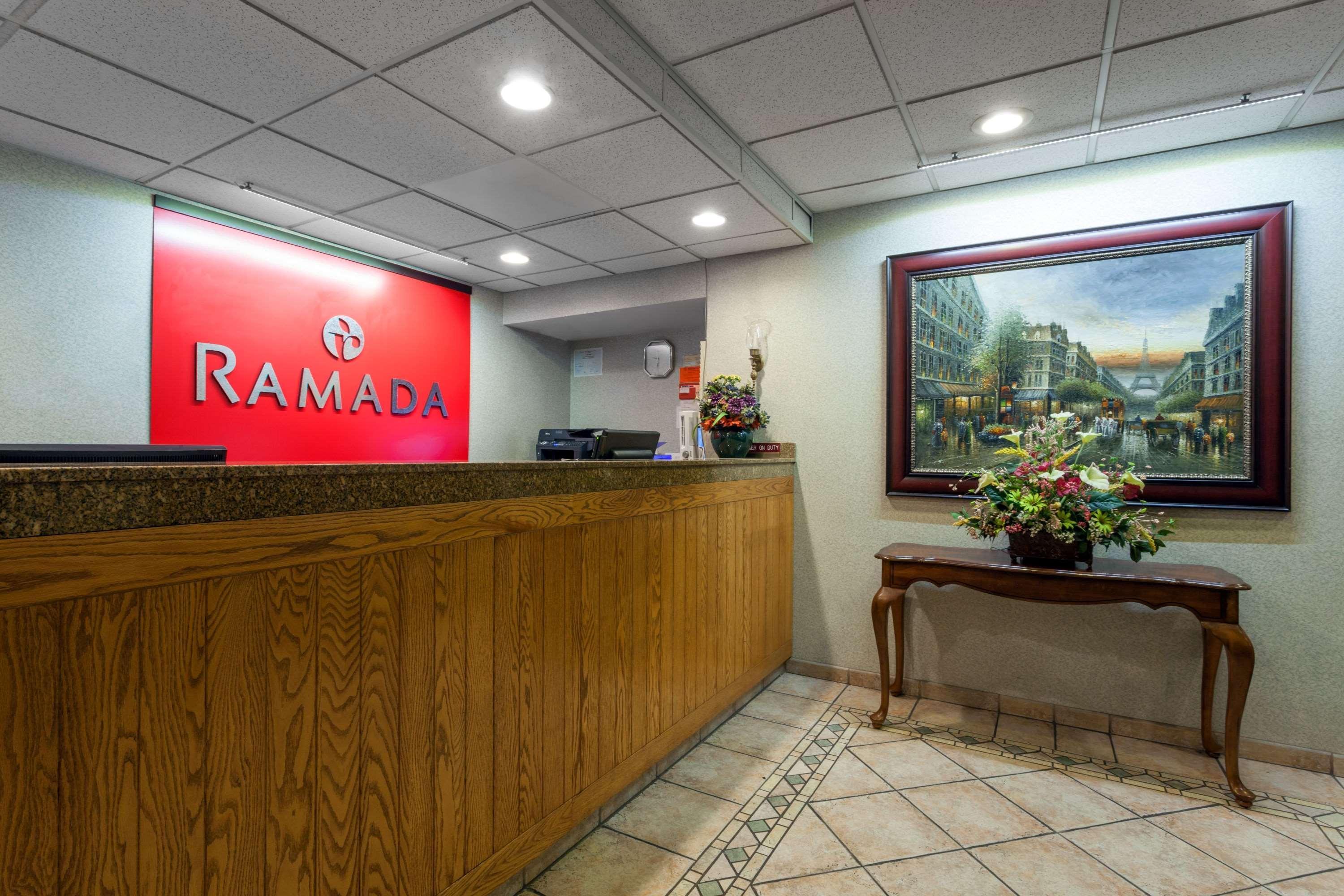 Ramada Limited Airport Tukwila Hotel Bagian luar foto